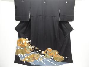 地紙に菊模様刺繍留袖(比翼付き)